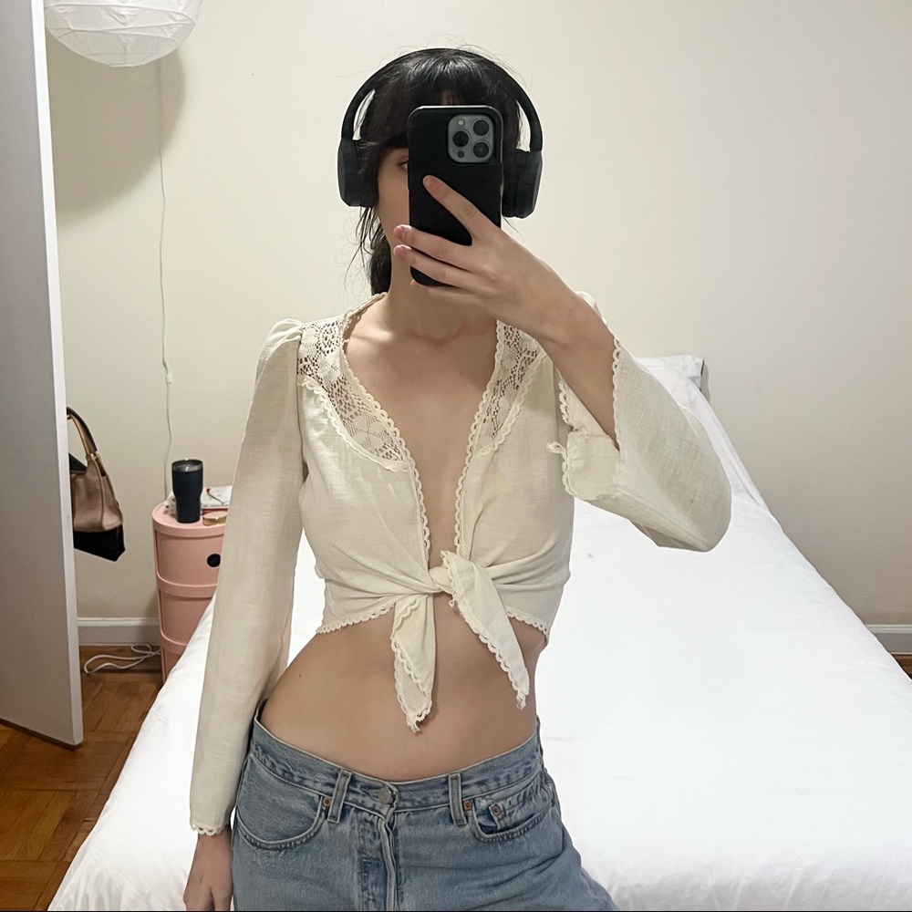 vintage 1970s peasant blouse tie front